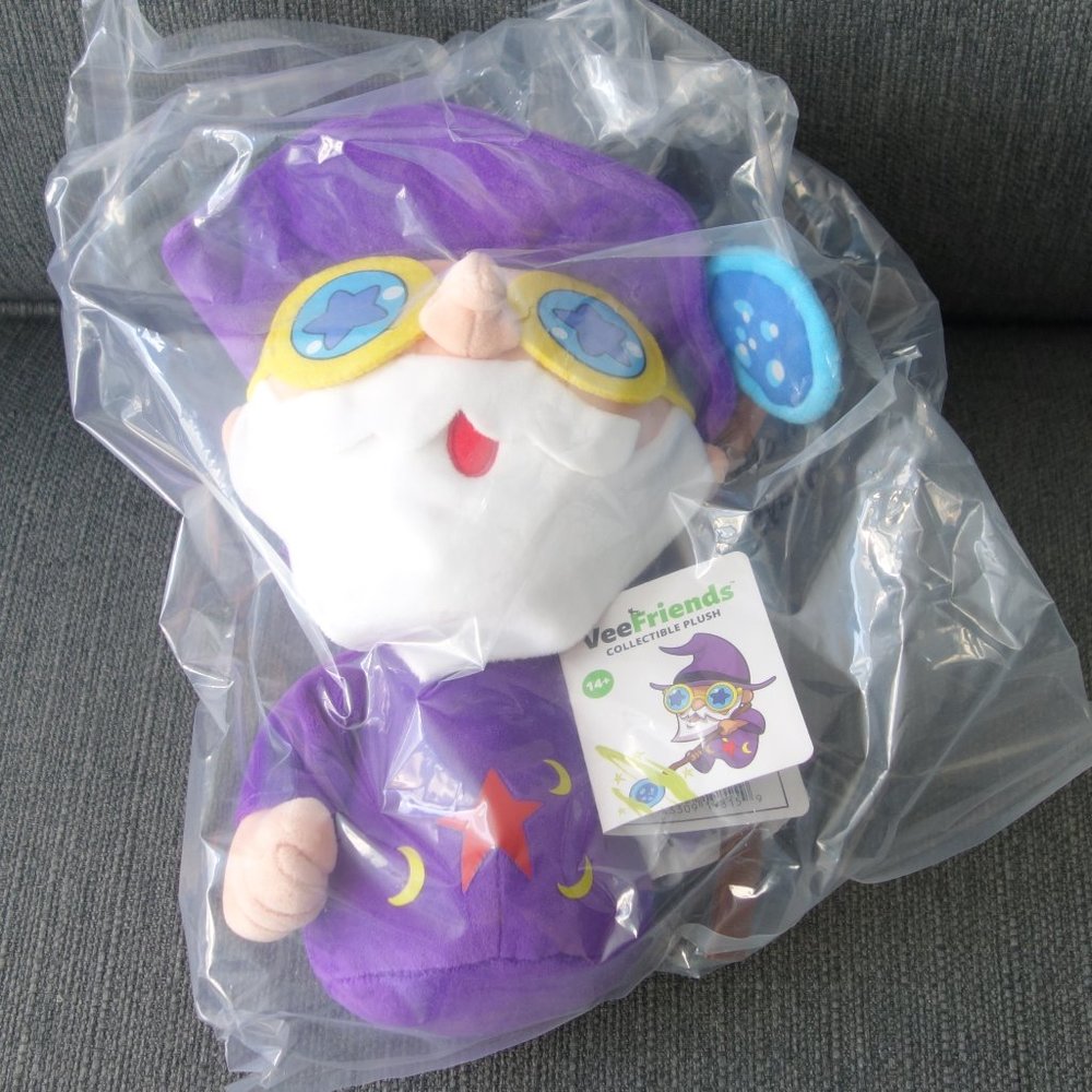 VeeFriends WILLFUL WIZARD PLUSH *Brand New in Plastic*
